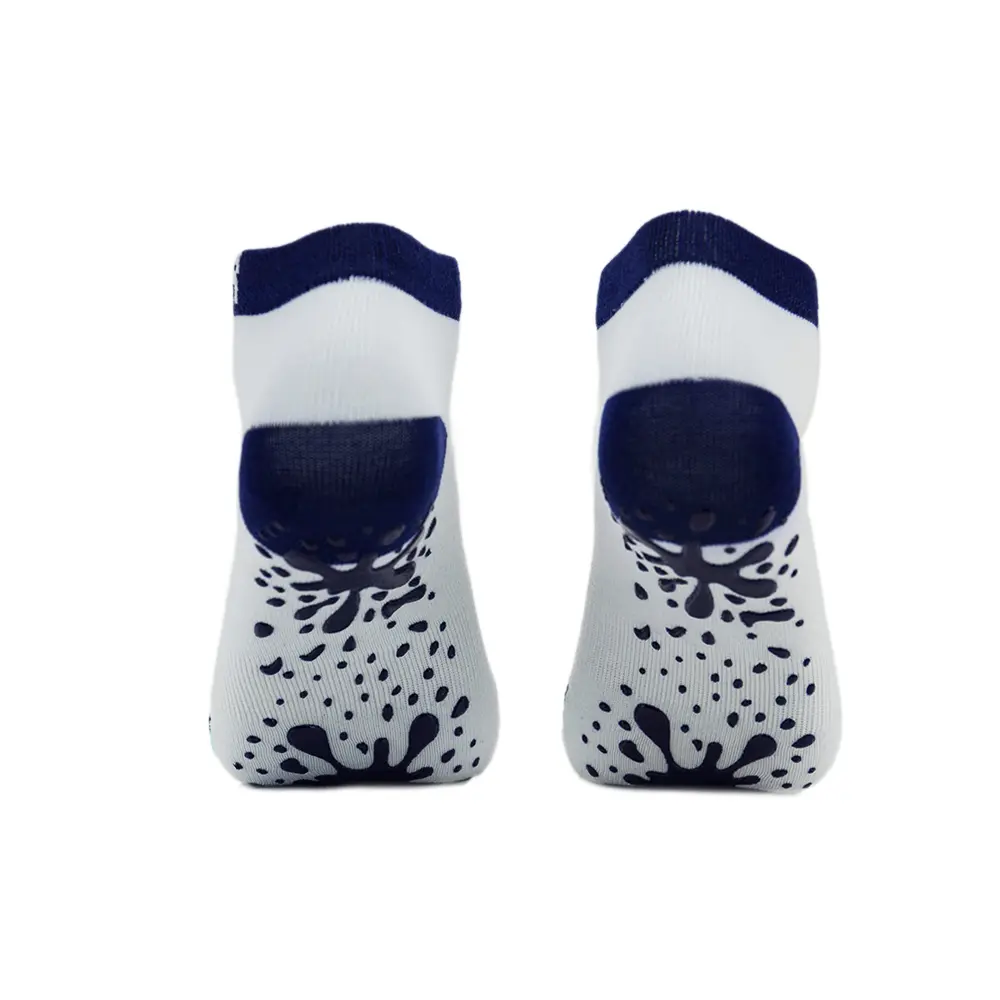 Wholesale Manufacturer Unisex Crew Trampoline Socks Grip Socks