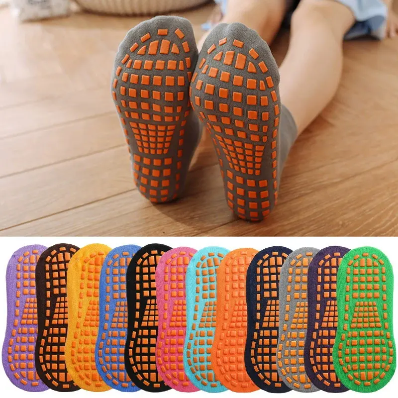 Wholesale OEM Water Sports Socks Grip Breathable Mesh Aqua Socks for Water Park Manufacturer, Supplier