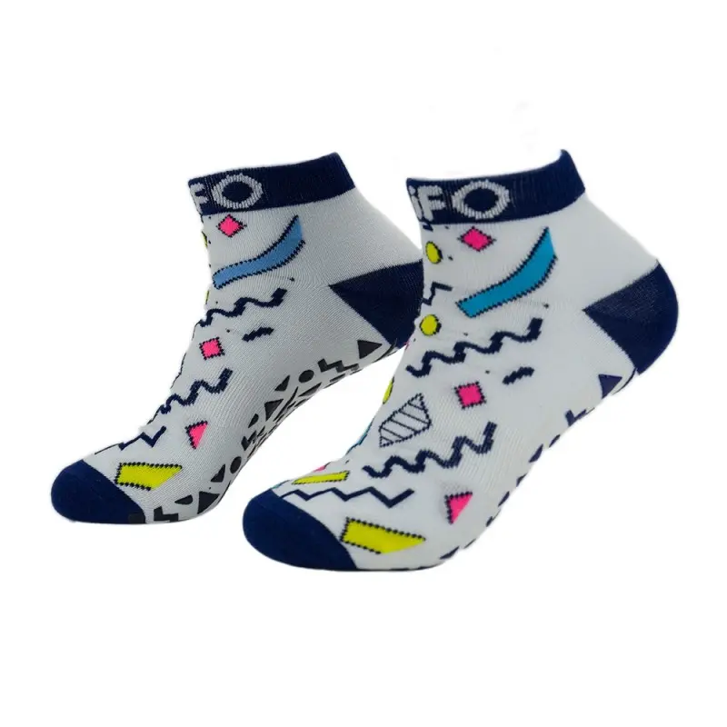 Wholesale OEM Custom Trampoline Socks Factory Anti-Slip Playground Trampoline Socks for Indoor Sports Manufacturers, Supplier
