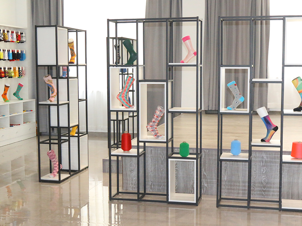 R&D Prototyping and Custom Design Operations at MiFo Laboratory