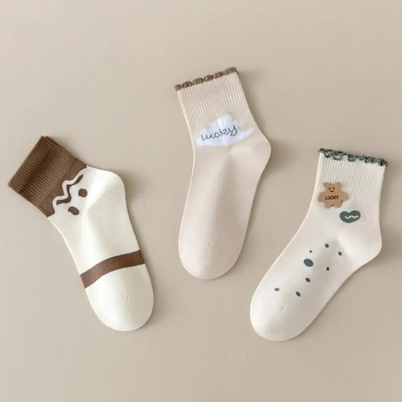 Wholesale New Style Manufacturer Comfortable Animal Fuzzy Cartoon Crew Socks for Women Manufacturer, Supplier