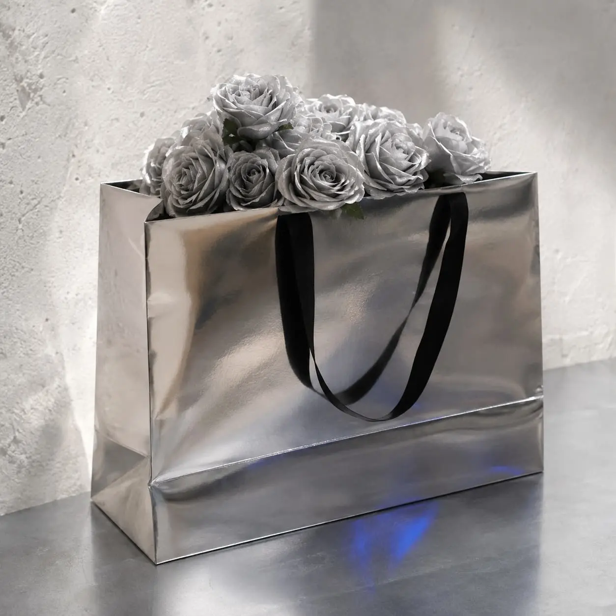 China Custom Silver Mirror Metallic Paper Gift Bags | Luxury Retail & Gifting Packaging Manufacturer, Supplier