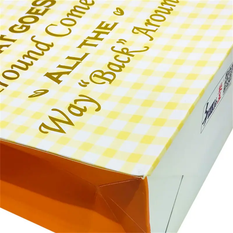 Wholesale Gilding Process Laminated Packaging Paper Gift Bag Custom Manufacturer, Supplier