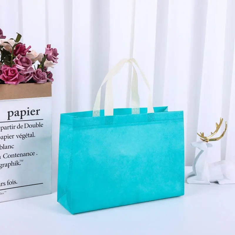 Custom Logo Design Reusable Shopping Bag Made Of PP Material