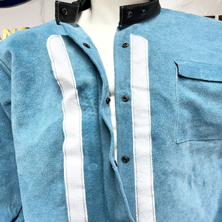 Ropa resistente al calor y al fuego para protección en trabajos de soldadura