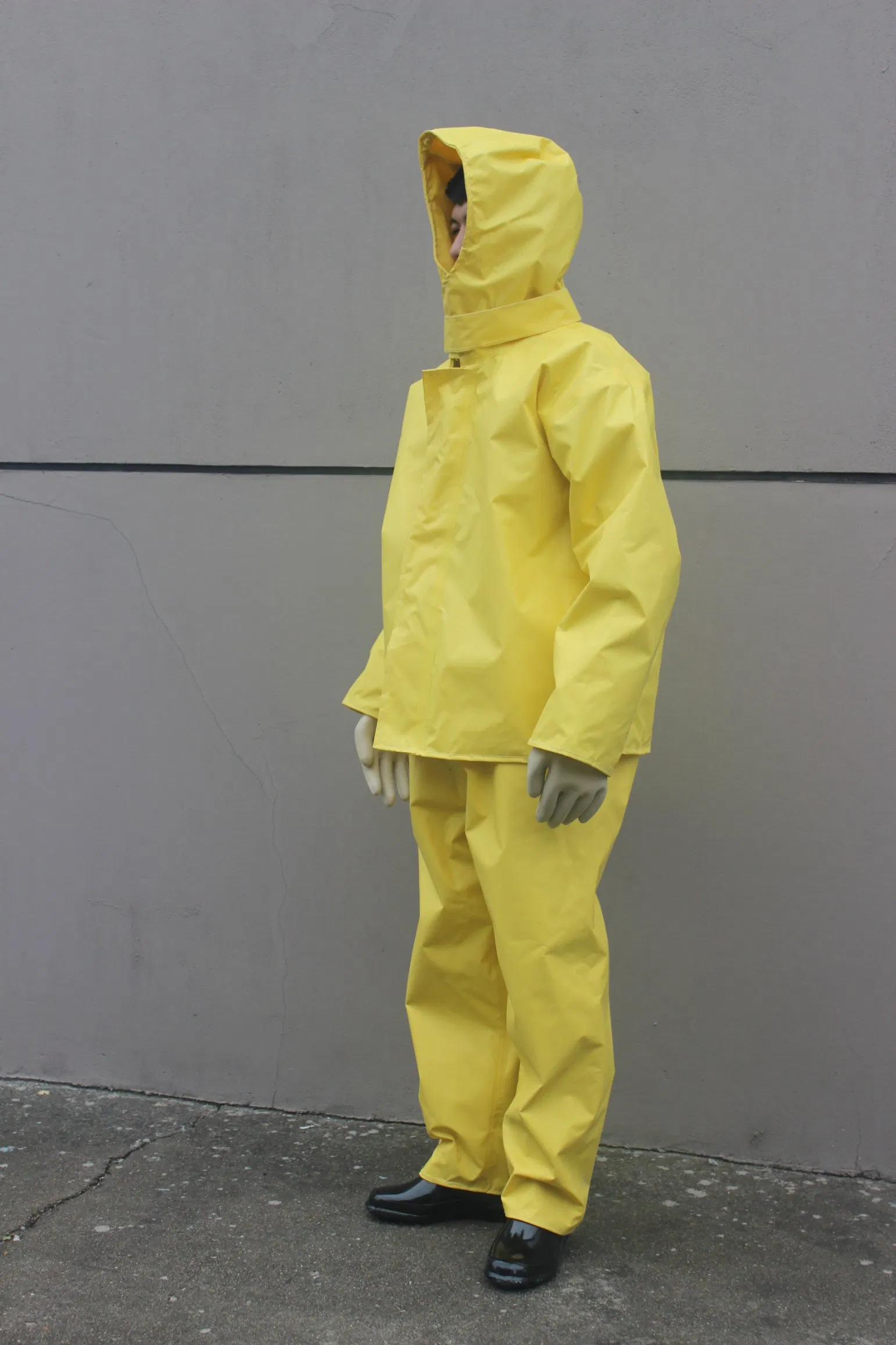 Nueva ropa de trabajo, ropa de seguridad, equipo de intervención, ropa de seguridad para bomberos, ropa aislante