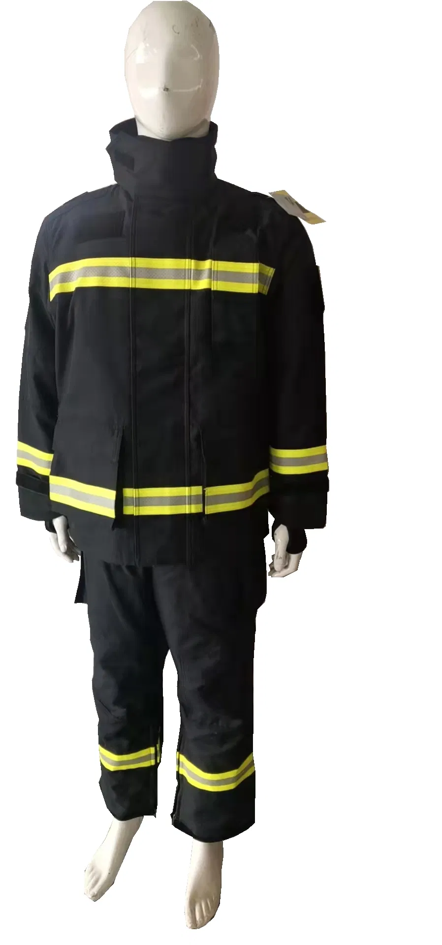 Variedad de ropa de rescate y seguridad