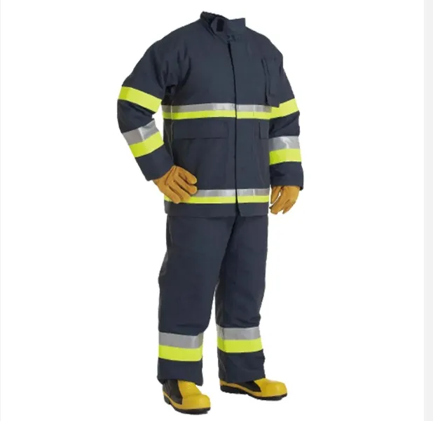 Detalles de costura y ajuste Ropa de Bomberos