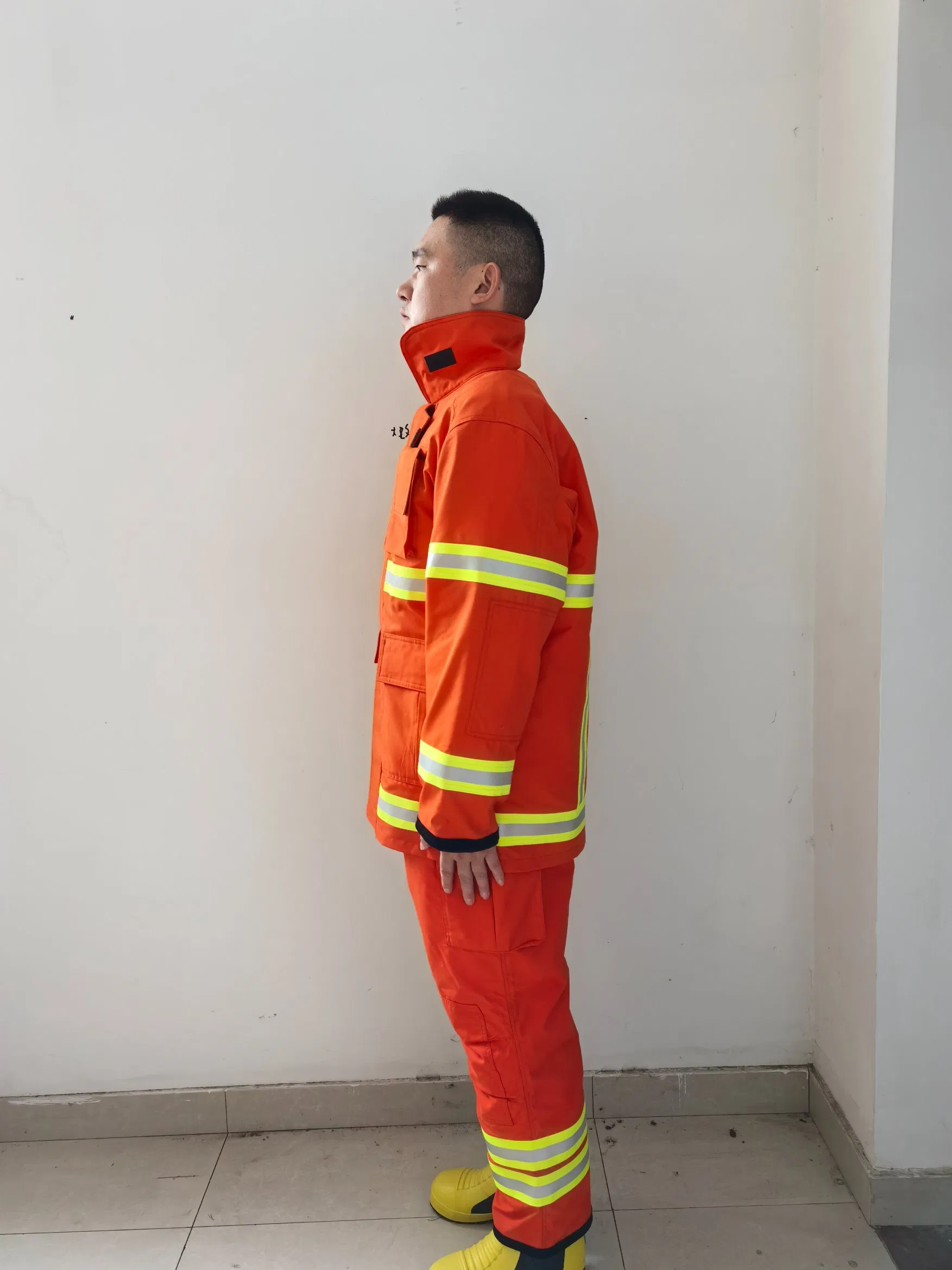 Ropa resistente al calor para bomberos de respuesta a emergencias