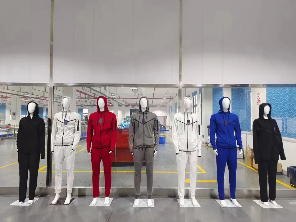 Línea de producción de ropa de trabajo