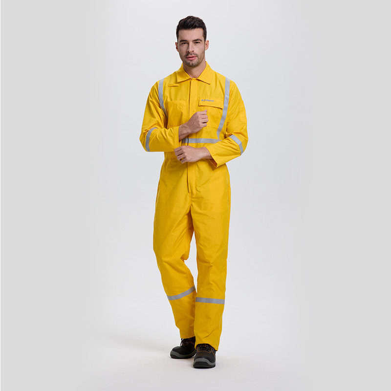 Proveedor de China Seguridad EPP Alta Visibilidad Reflectante Resistente al Fuego Algodón Laboral Múltiples Bolsillos Ropa Ignífuga