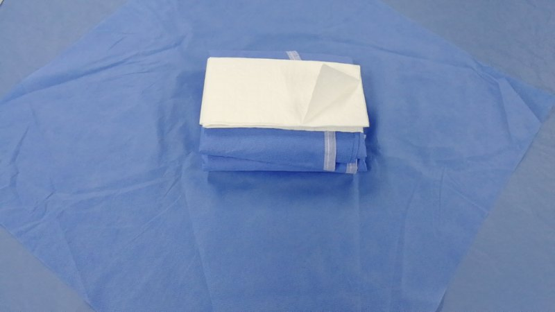 Ropa de aislamiento desechable no tejida en ropa de seguridad, impermeable, cubierta de PP PE SMS, bata quirúrgica protectora
