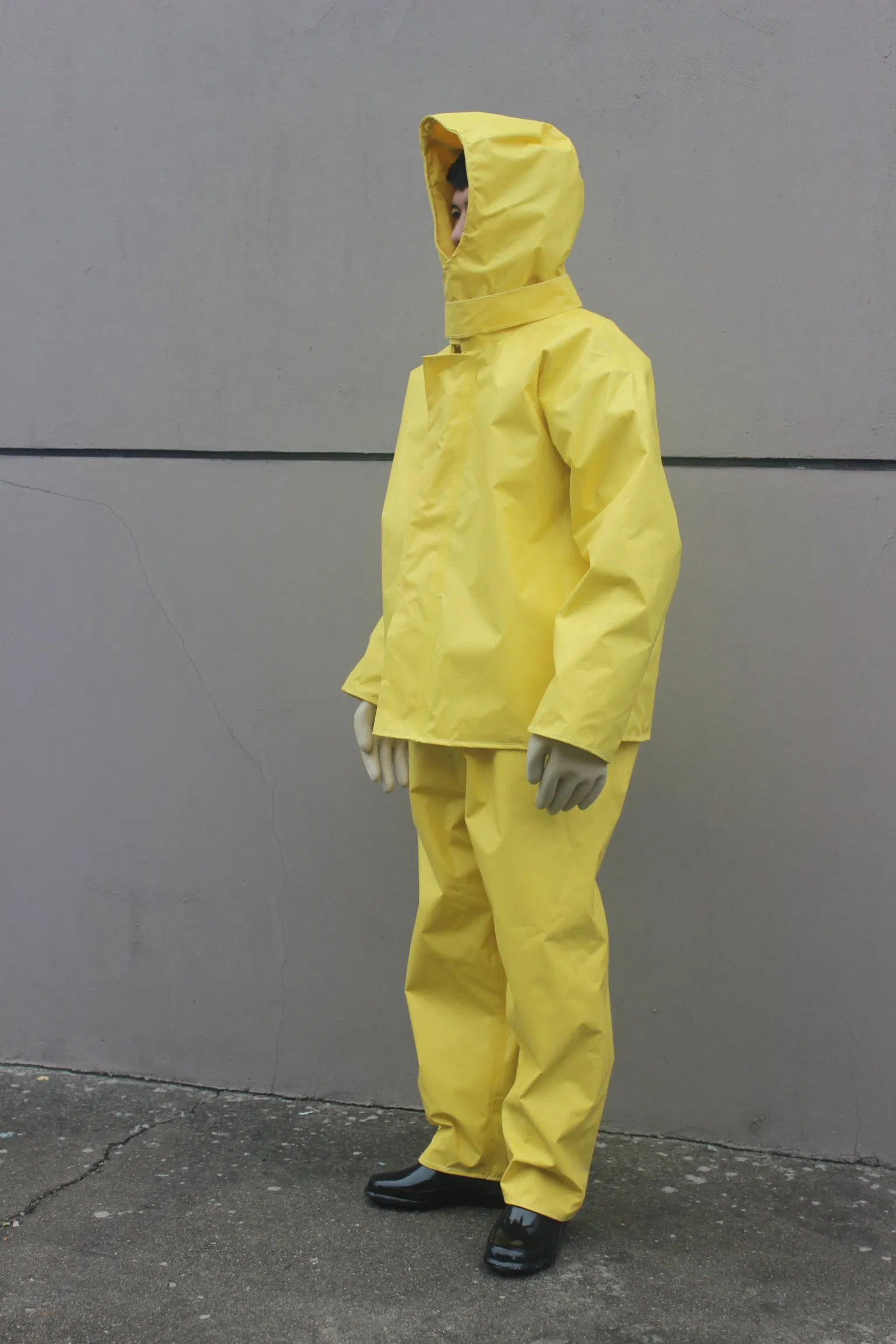 Nueva ropa de trabajo, ropa de seguridad, equipo de intervención, ropa de seguridad para bomberos, ropa aislante