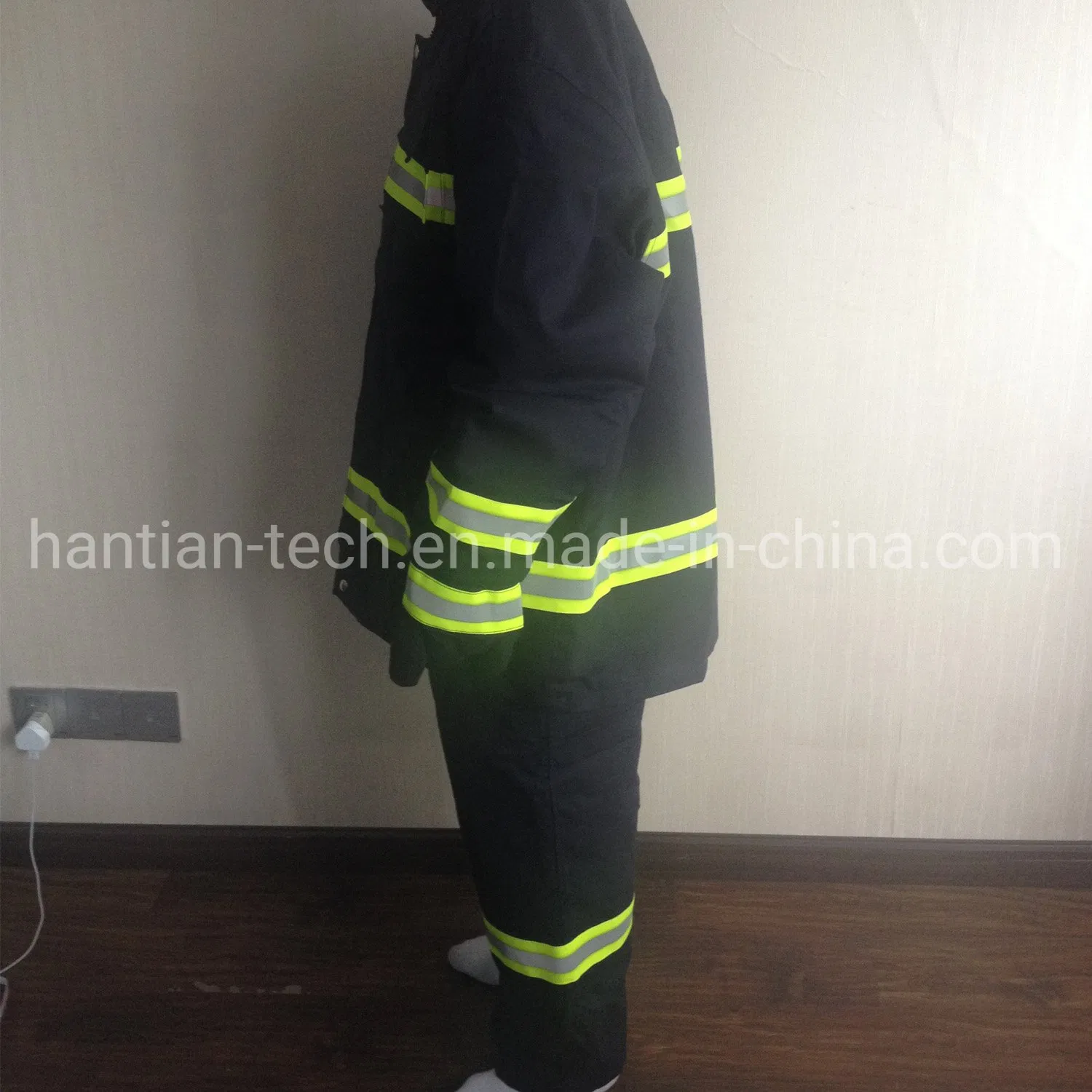 Venta directa de fábrica cubierta de protección ropa robótica resistente al calor ropa ignífuga