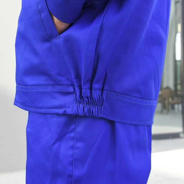 Proveedor de ropa de trabajo industrial protectora duradera de seguridad PPE