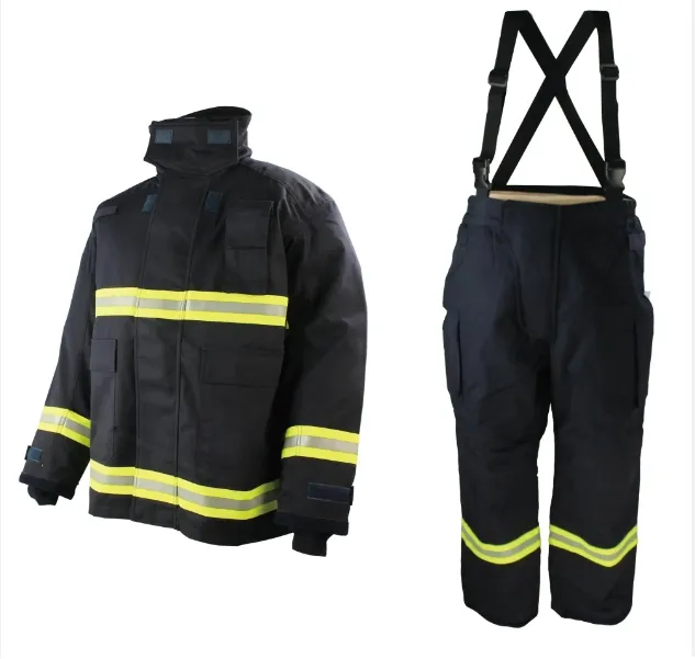 Detalles de costura y ajuste Ropa de Bomberos