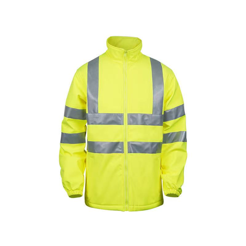Ropa de seguridad reflectante y duradera para entornos de trabajo con poca luz