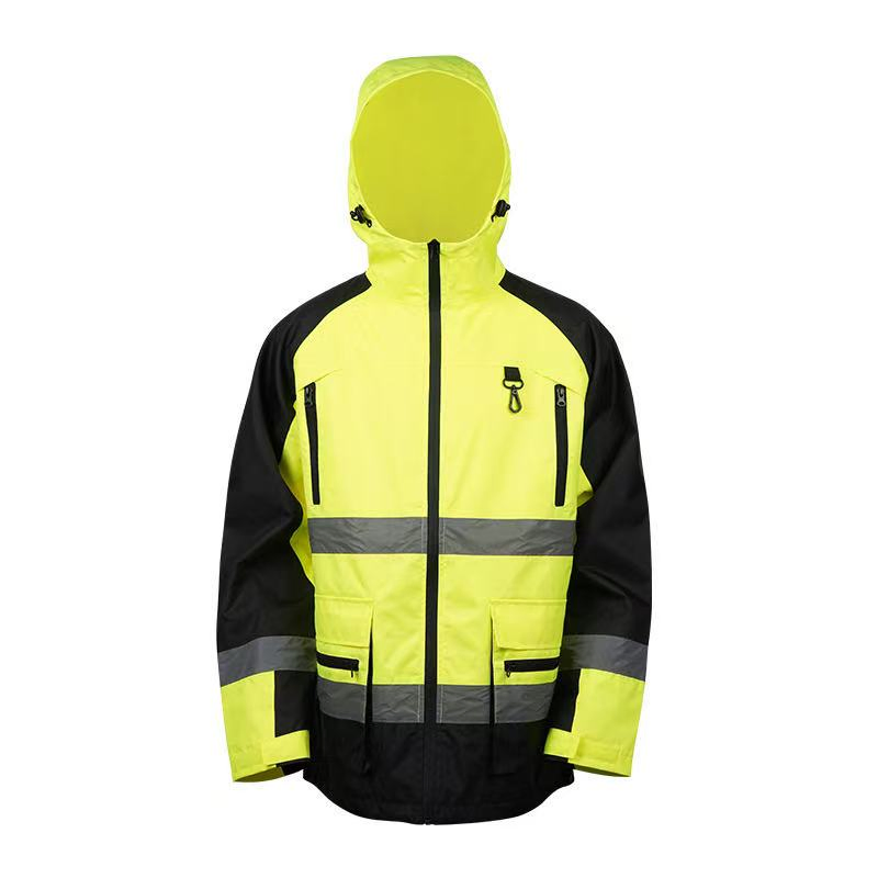 Ropa de seguridad reflectante y duradera para entornos de trabajo con poca luz