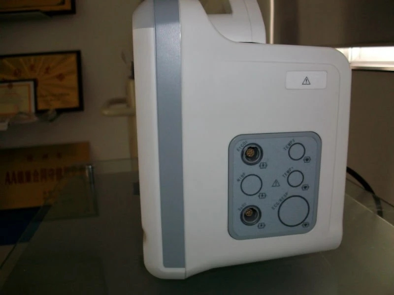 7 Monitor de Sinais Vitais Multiparamétrico Inch Hospitalar Etco2 Monitor de Paciente para Leito de UTI (THR-T600F)