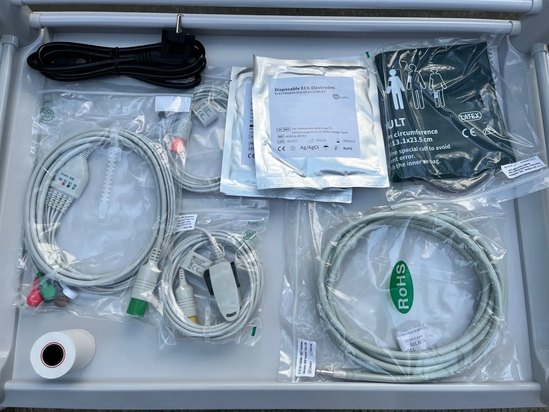 Monitor de Paciente Multimétrico Médico com Tela Sensível ao Toque, Exibição Completa de Sinais Vitais, Kit de Acessórios Completo Elétrico