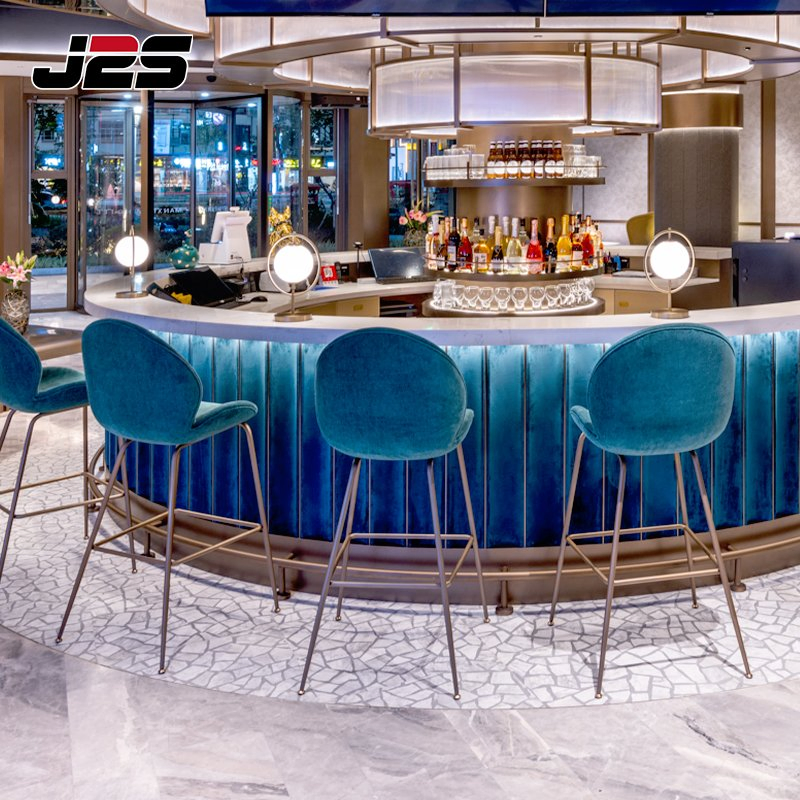 Bespoke Commercial Restaurant Furniture VIP Lounge Setup Curved Leather Booth Seating Round Marble Tables Accent Chairs