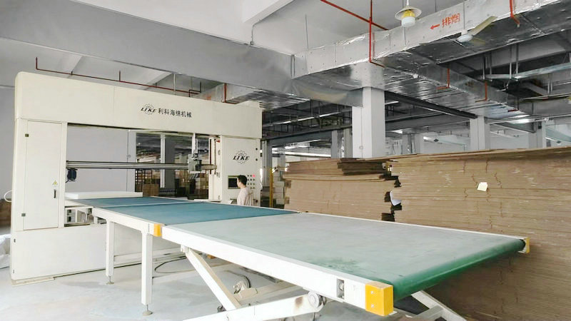 Sponge Cutting Machine