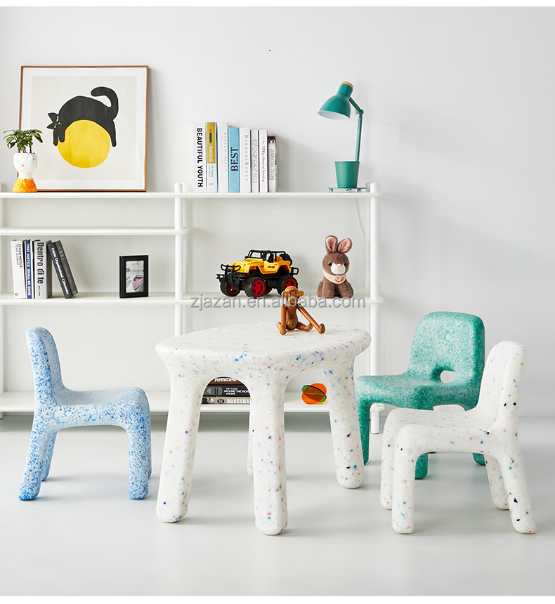 Kids table and chairs set 4