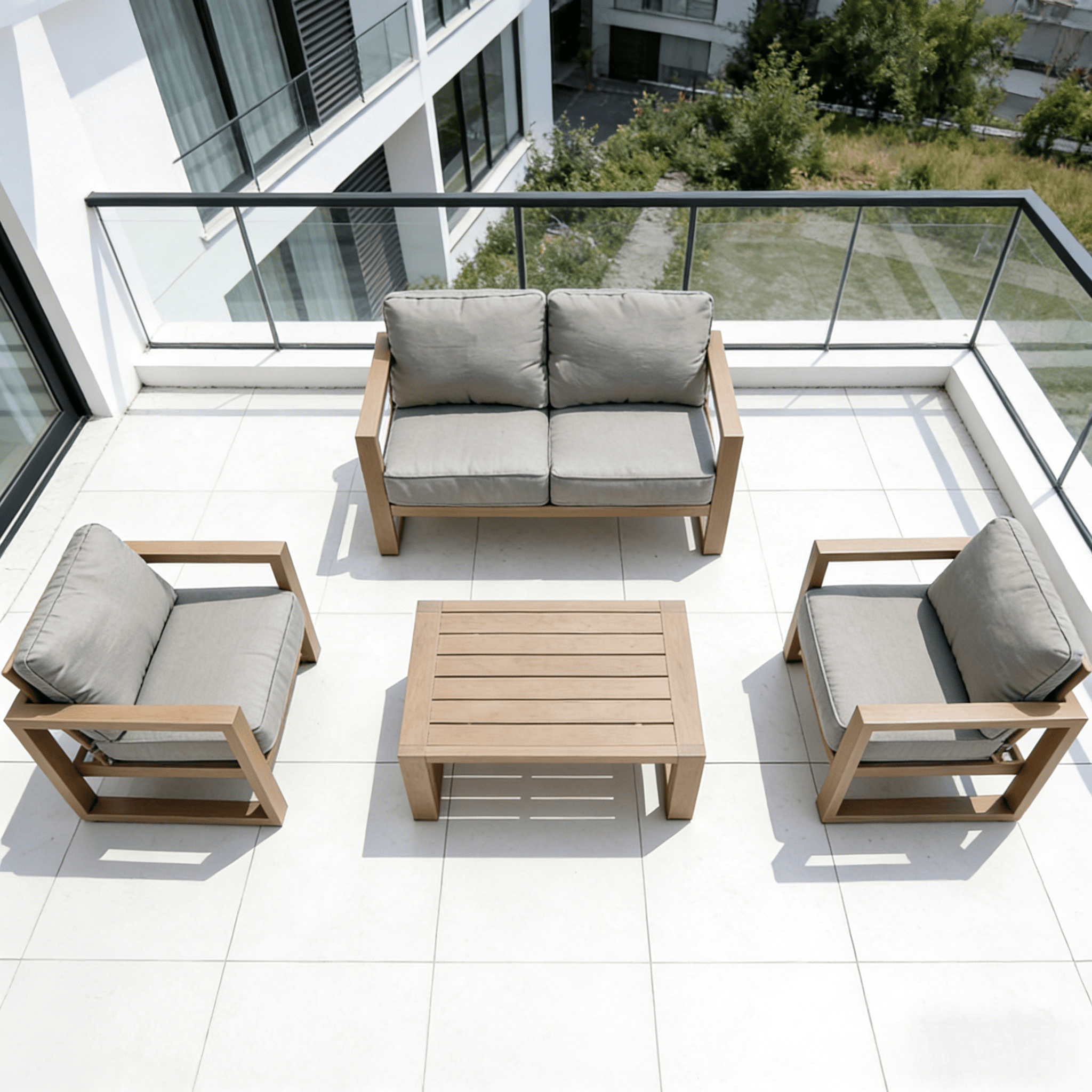 Modern Iron Garden Sofa Set Outdoor Furniture Durable Eco-Friendly Patio Dining Table and Chair