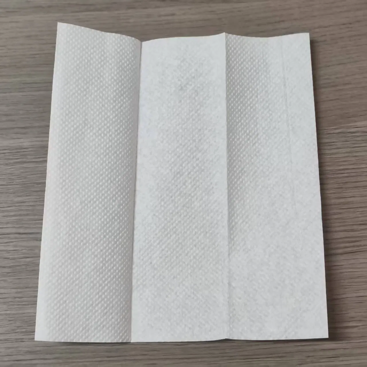مناديل ورقية ناعمة وسميكة ماصة على شكل طيات للاستخدام في الفنادق والمطاعم والسوبرماركتات