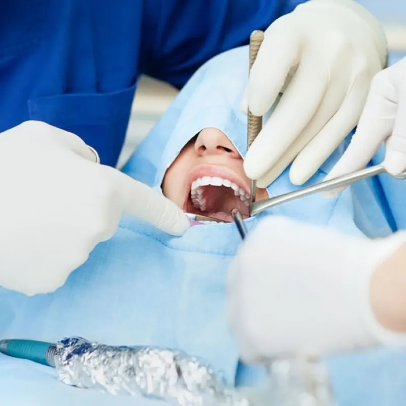 مجموعة جراحة زراعة الأسنان القابلة للاستخدام مرة واحدة وأقمشة جراحية