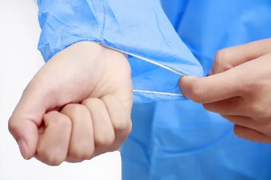 أدوات طبية جراحية disposable مستوى 1/2/3/4 مستشفى الأسنان عملية حماية المريض ثوب عزل معزز غير منسوج من البولي بروبيلين معقم SMS