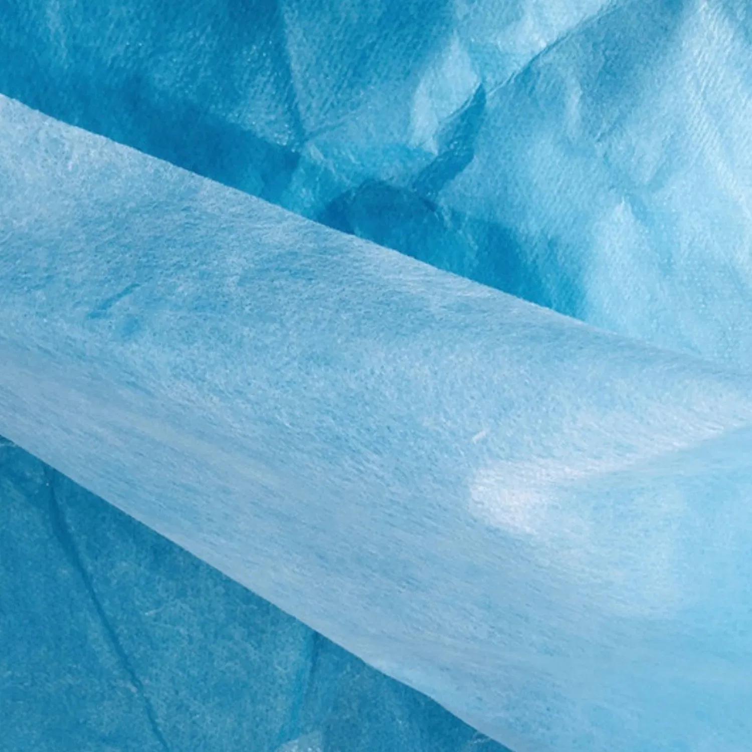 عباءة عزل مختبرية disposable مصنوعة من البولي بروبيلين للمرضى