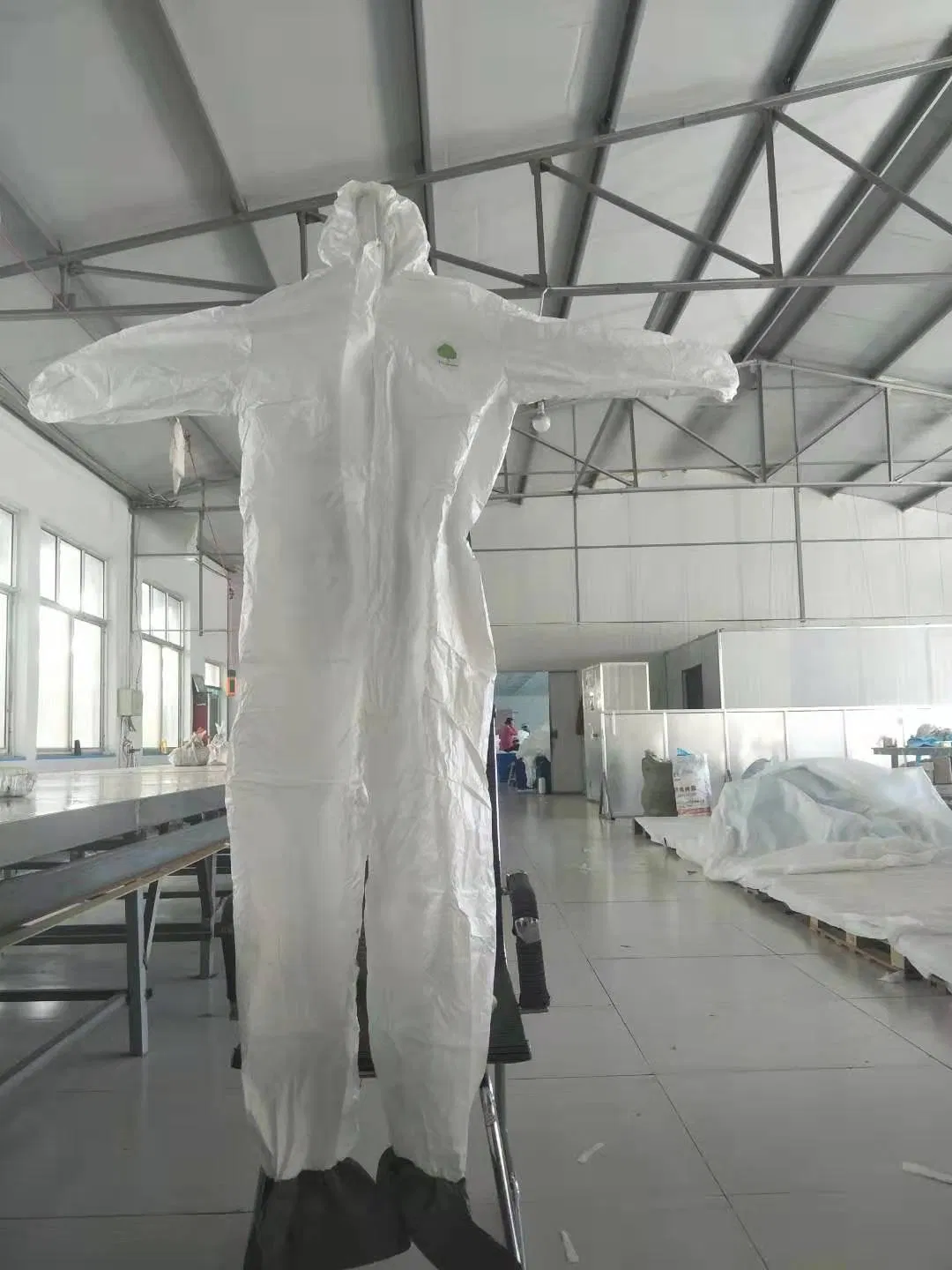 أقمشة عزل فيروسية، بدلات حماية، ملابس واقية disposable، ملابس أمان للحجر الصحي، ملابس واقية disposable للعمل