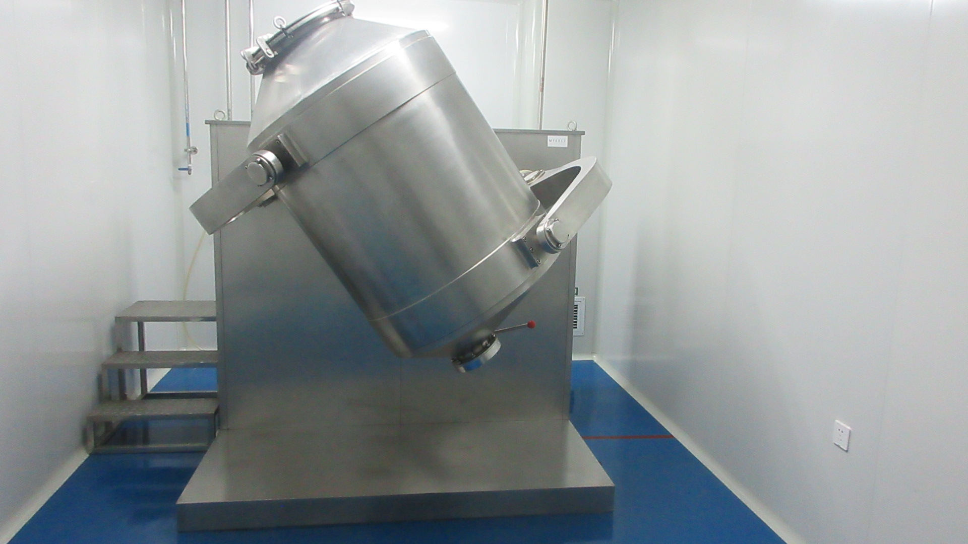 Blending and mixing of botanical extract powders