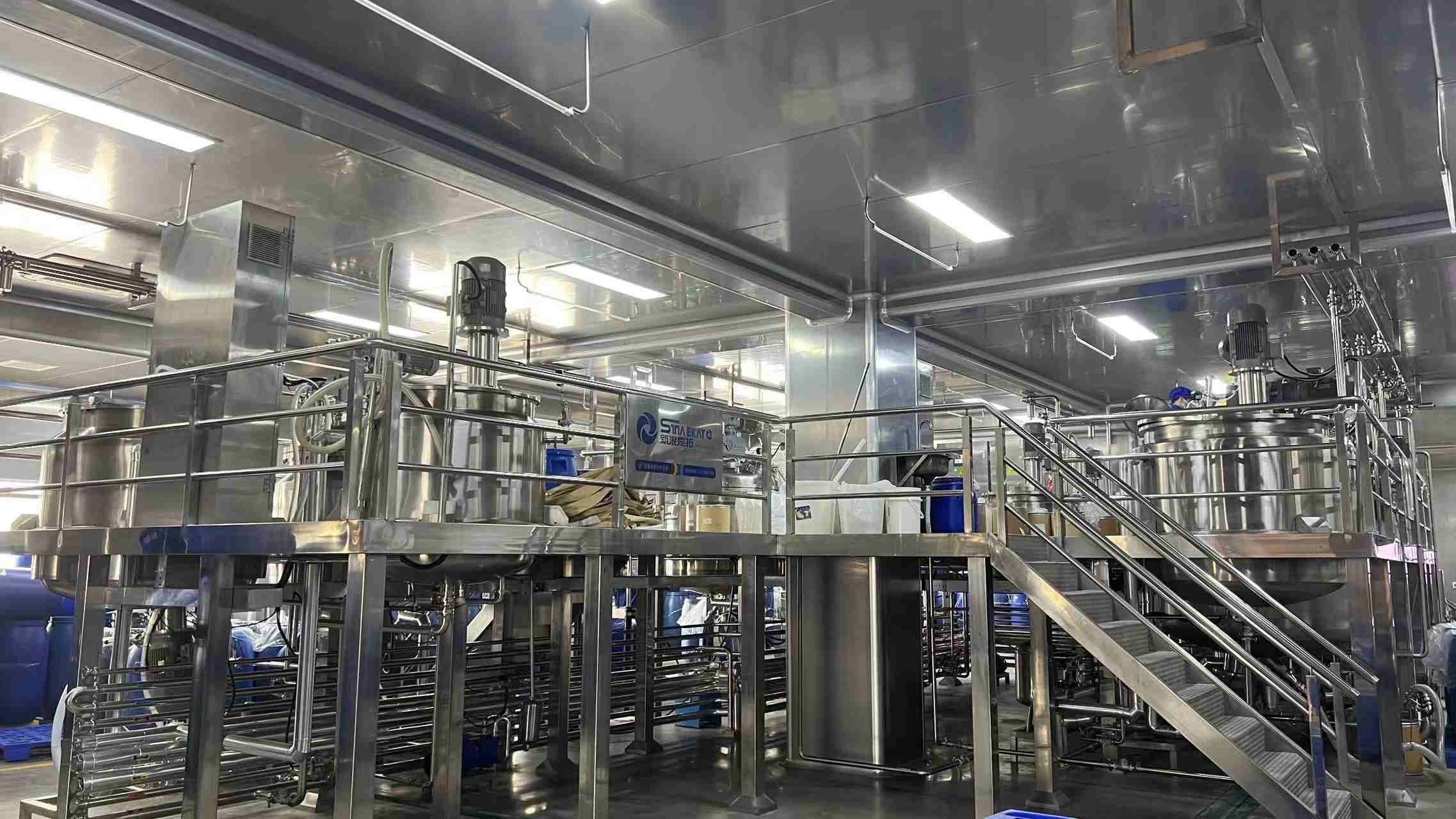 Precision emulsifying process in Miura Beauty skincare manufacturing
