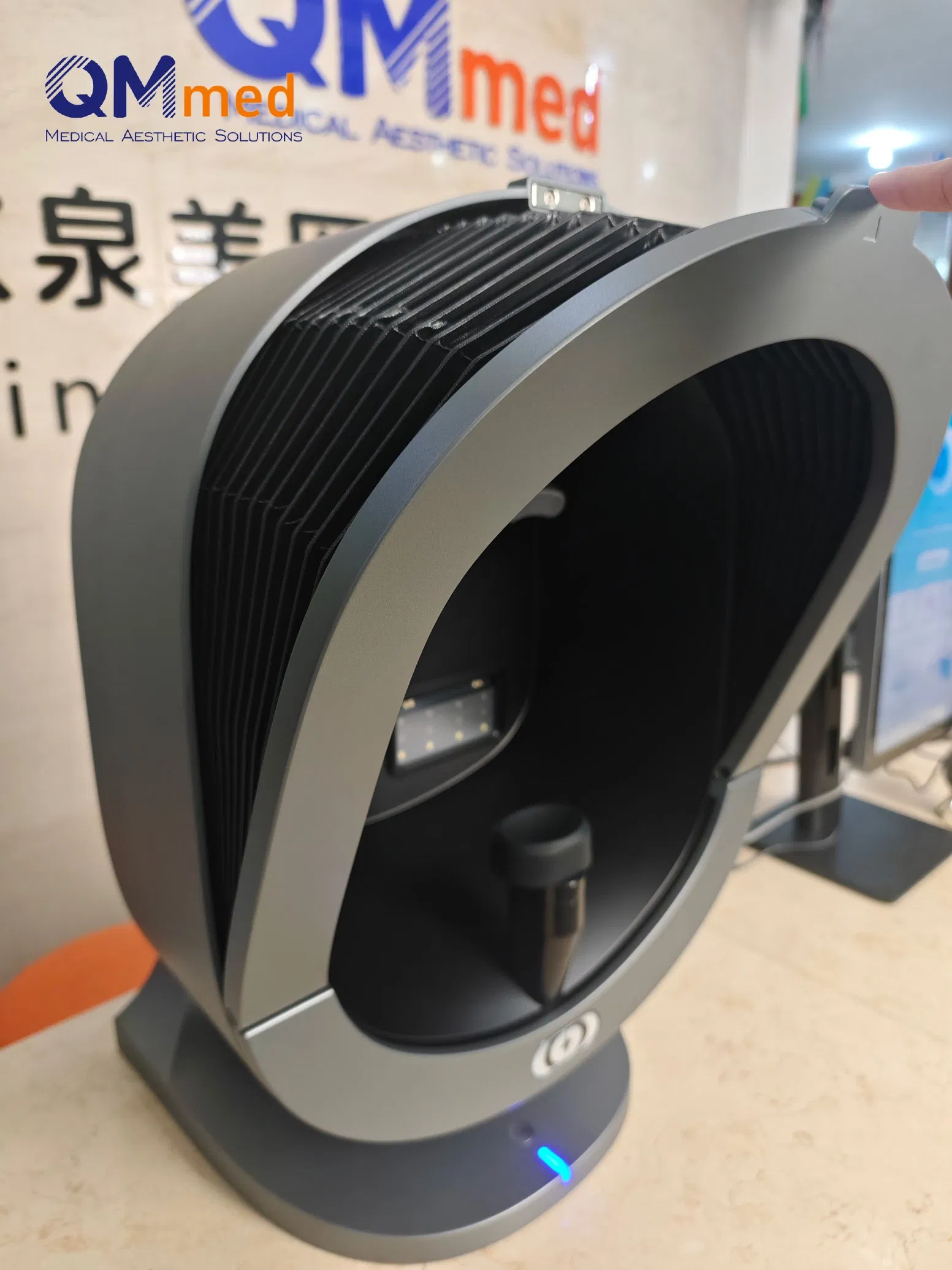 3D Ai Skin Analyzer Professional Facial Scanner Magic Mirror UV Detection Moisture Test for Salon Home Use EU Us Jp Plugs