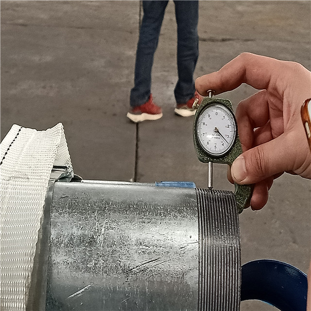China Threaded Carbon Galvanized Steel Pipe BS1387 for water pipe  Manufacturers, Factory