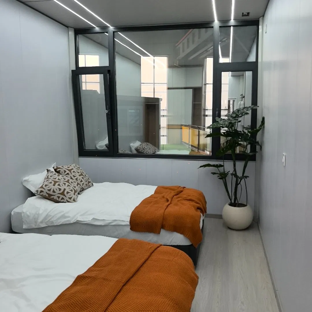 Casa Móvil Expandible 40FT Lista para Festivales con Configuración de Escenario y Diseño de Suelo Impermeable