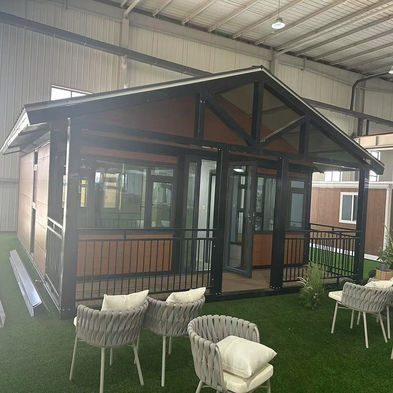 Casa cápsula espacial moderna y hogar prefabricado de contenedor con interior completamente amueblado para resorts, campings escénicos y proyectos de vida modular sostenible
