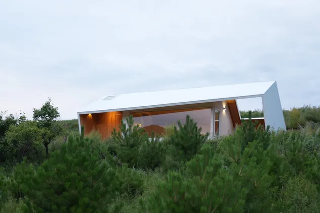 Cabaña de madera estilizada