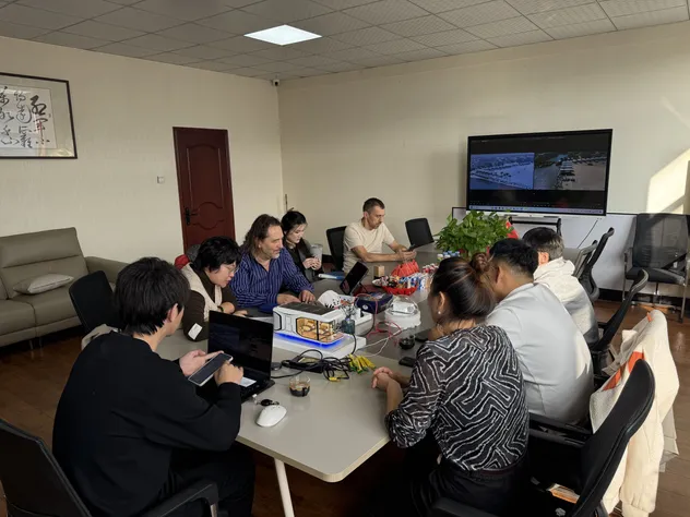 Casa cápsula pequeña modular compacta desmontable personalizable