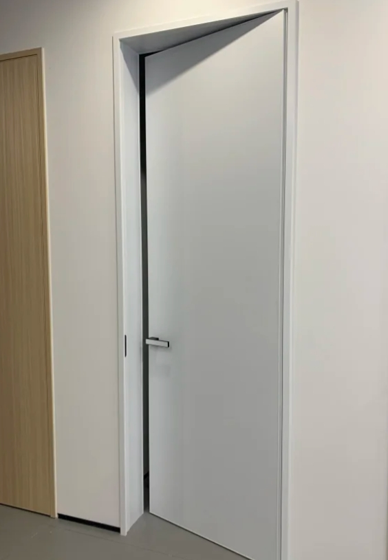 باب ألمنيوم قوي، متين، عازل للصوت وعازل للحرارة