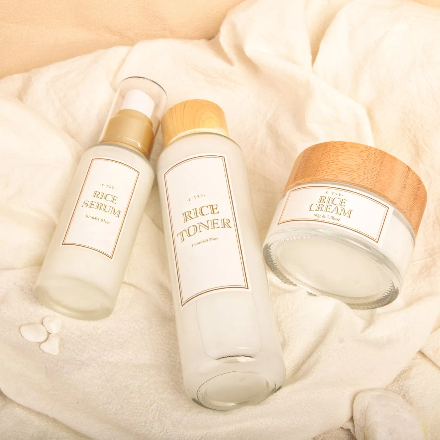 Conjunto de Cuidado de la Piel de Arroz Natural Personalizado Crema Aclaradora Facial Tónico Facial Suero Facial Antienvejecimiento Conjunto de Cuidado Personal de la Piel