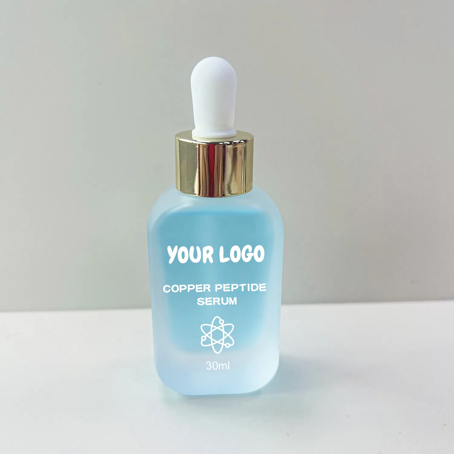 Suero de péptidos de cobre de marca privada para el rostro con ácido hialurónico reduce líneas finas y arrugas, aporta volumen y colágeno, esencia para el cuidado de la piel