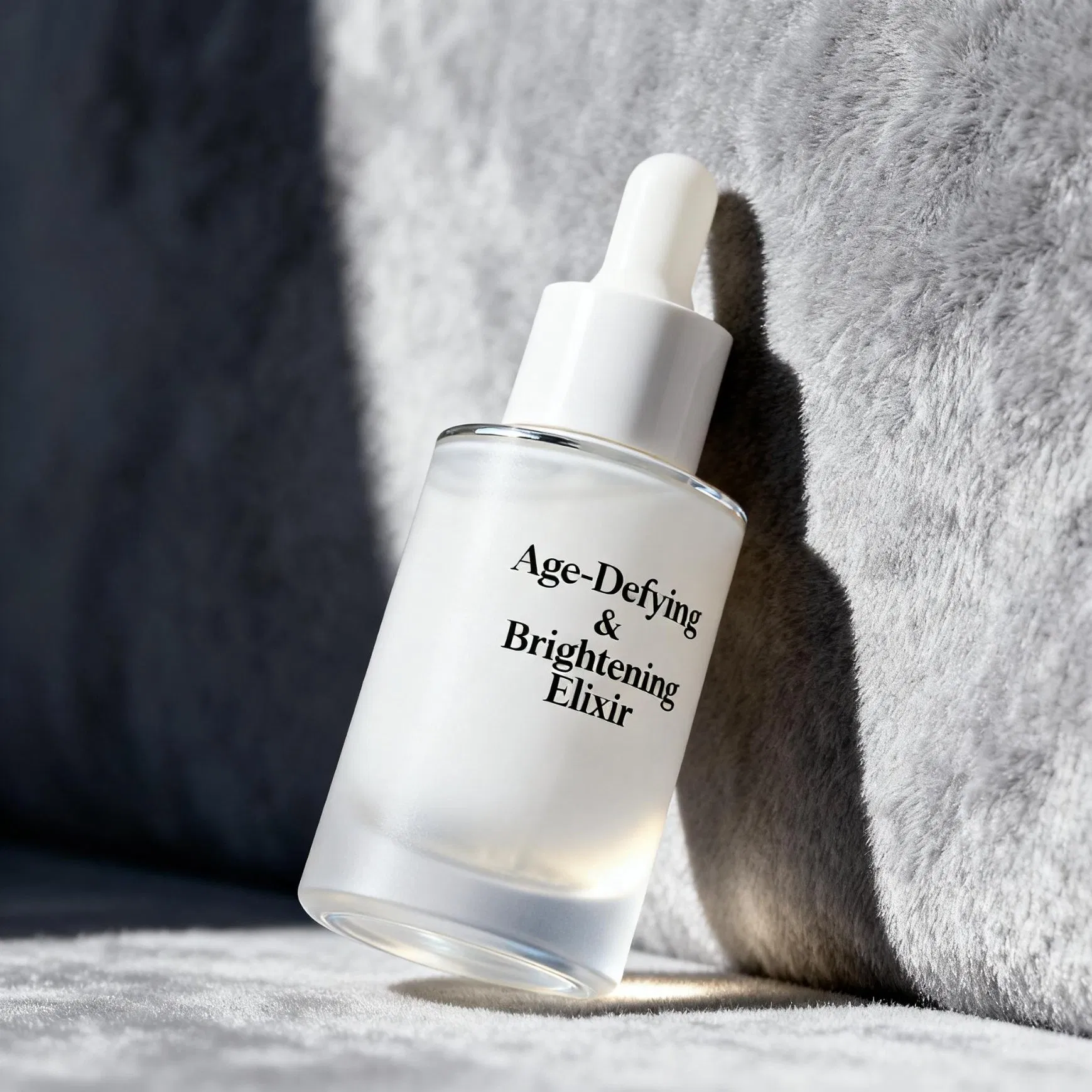 Suero facial de lujo antioxidante y iluminador con extracto de sangre de dragón y ácido elágico de pequeñas moléculas para la corrección de la hiperpigmentación