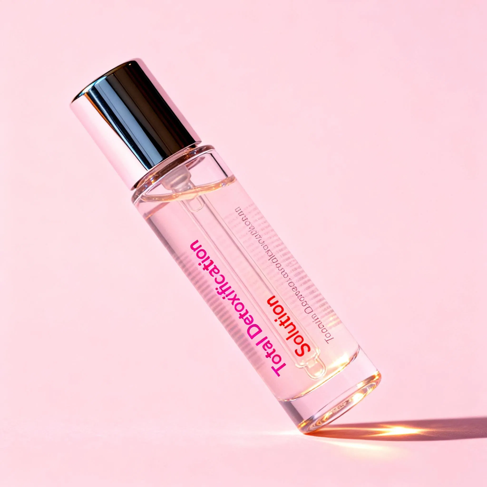 Suero facial iluminador y de brillo de lujo con vitamina C y niacinamida para la eliminación de manchas oscuras y mejora de la radiancia