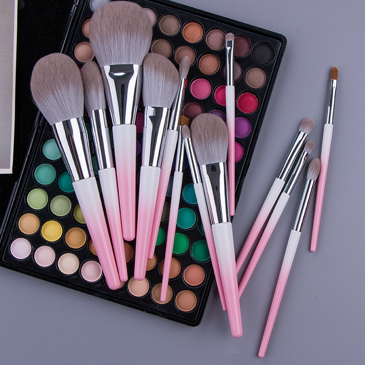 Novo Pincel de Maquiagem 13PCS Conjunto de Pincéis de Maquiagem para Pó, Fundação, Blush e Contorno com Cerdas Sintéticas de Alta Qualidade e Cabo de Madeira Gradiente Rosa