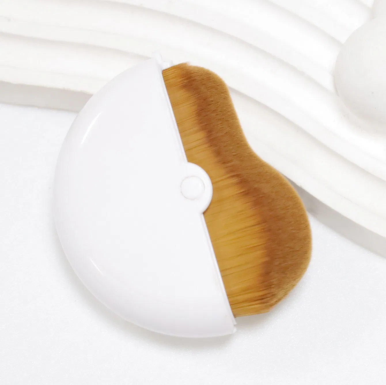 Novo Pincel Rotativo para Corretivo, Contorno Facial, Blush e Base