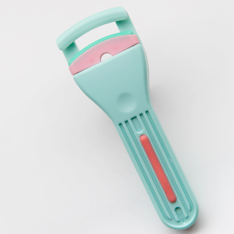 Curvador de Cílios Mini Aquecido Premium Atacado Ferramenta de Maquiagem Portátil em Várias Cores para Curvar Cílios