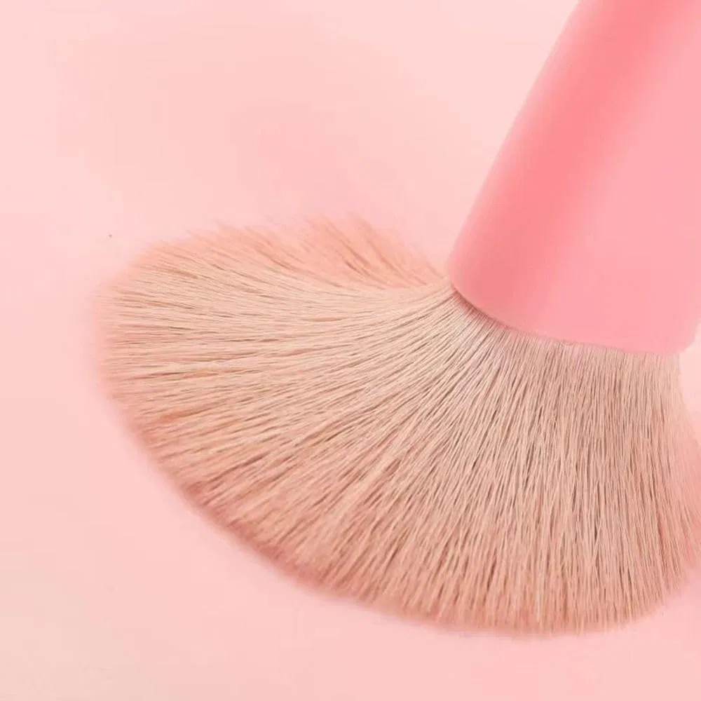 Beautichen 4-in-1 Pincel de Maquiagem Retrátil - Aplicação Rápida e Perfeita para Base, Blush, Corretivo, Ferramenta Portátil Tudo-em-Um